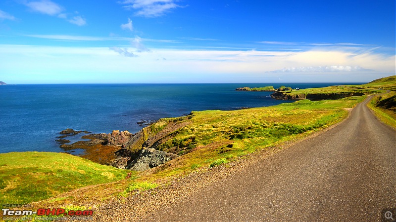 A Roadtrip in Iceland - 66°N-3.-drive-view-point.jpg