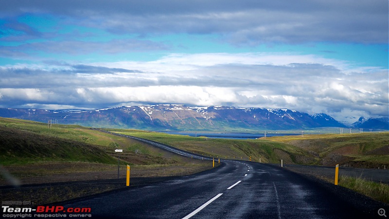A Roadtrip in Iceland - 66°N-road_1.jpg