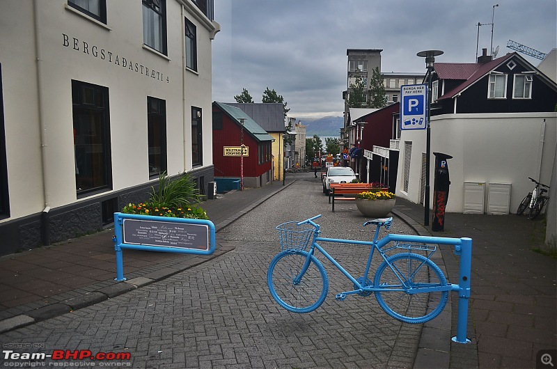 A Roadtrip in Iceland - 66°N-14.-reykjavik-parking.jpg