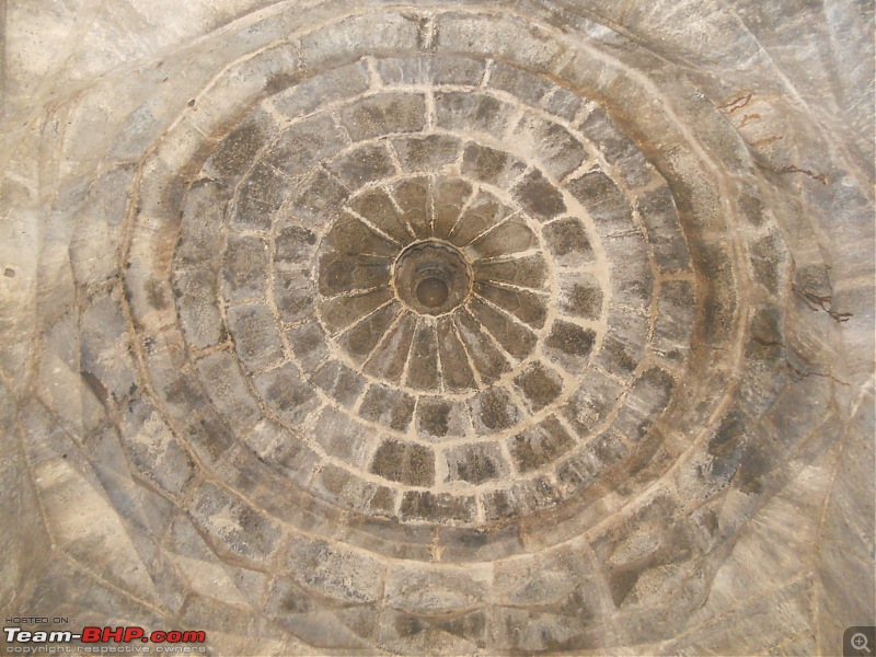 A day-trip: Baramotichi Vihir, Kaas Lake & Shivsagar Lake, Bamnoli-14-roof-architechture-central-dome.jpg