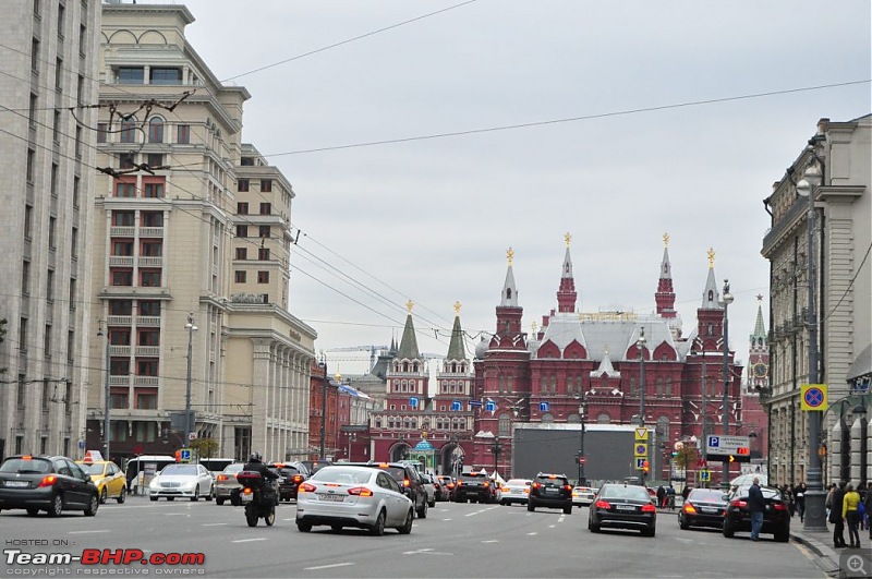 London to Jammu: With a Range Rover-approaching_red_square_moscow1050x697.jpg