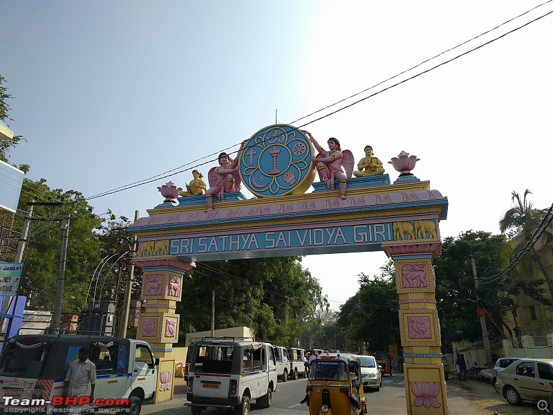 Polo GT TSI: Mumbai to Chennai during the Margazhi music season-vidyagiri-arch.jpg