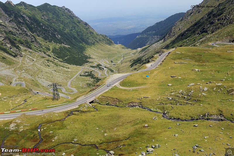 Driving on the best road in the world : Transfăgărășan-transfag-roadview.jpg