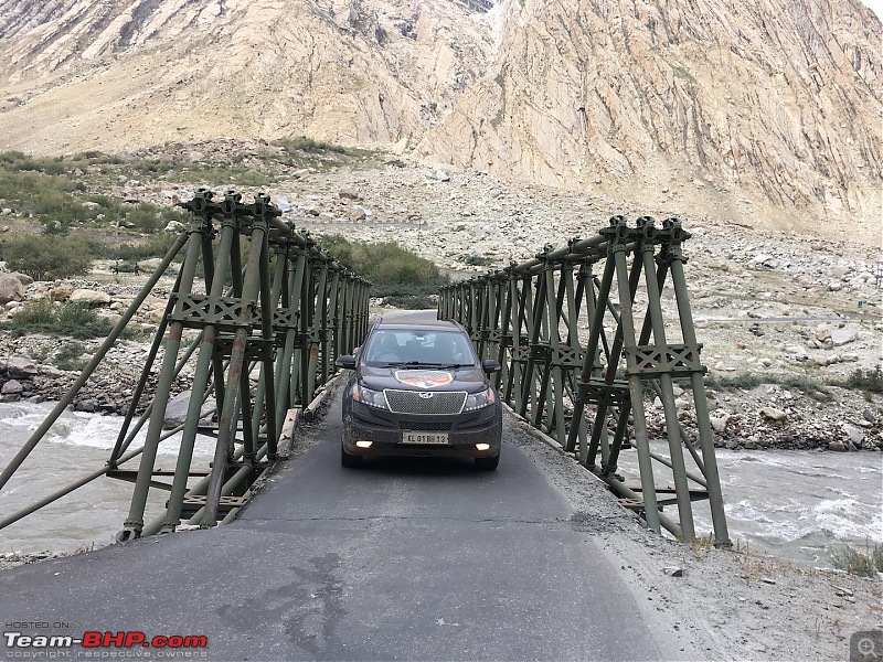 Every driving enthusiast's dream - Group of XUV500s getting Leh'ed!-img_3830.jpg