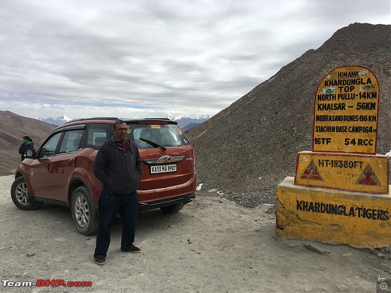 Every driving enthusiast's dream - Group of XUV500s getting Leh'ed!-img_4206.jpg