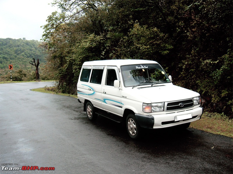 Pics : Mumbai - Mahabaleshwar - Panchagini - 24th July 2009.-p.jpg