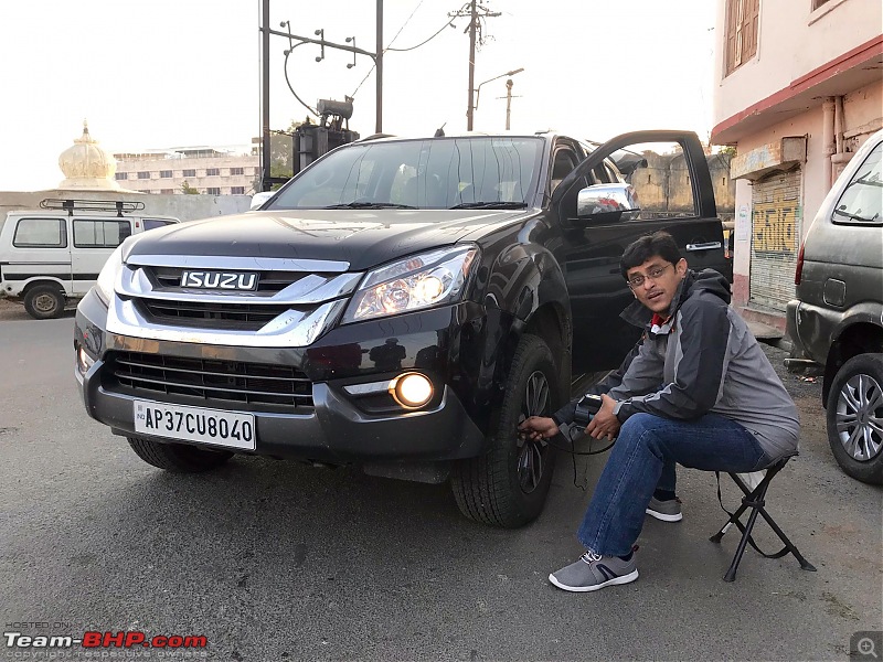 Isuzu MU-X goes to Rajasthan : Every picture has a story to tell-26173874_1902243749804548_7048737618393198795_o.jpg