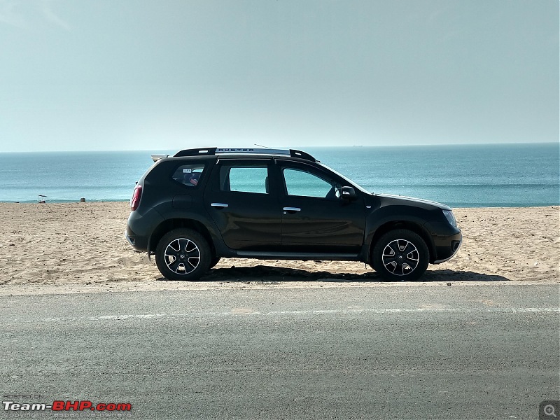 Road-trip from Bengaluru to Gujarat in a Duster-car_beach1.jpg