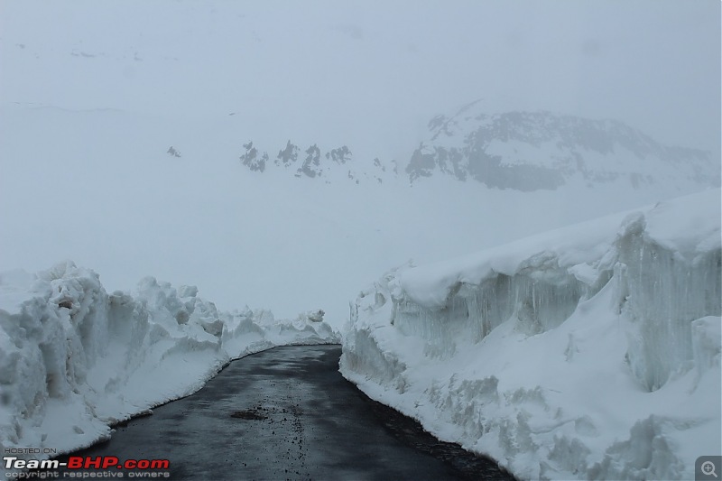 Ladakh: Four Idiots & One XUV500-596.jpg