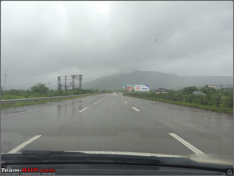 We chase the rains again, 8 cars, 2000 km : Monsoon Drive in Western Maharashtra-expressway-4.jpg