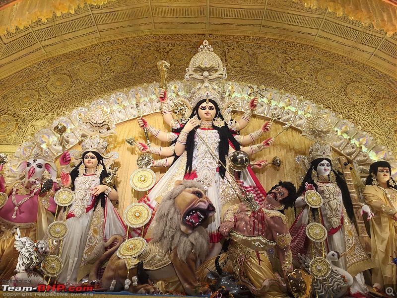 Durga Puja Diaries : A guide to the city with a soul, Kolkata-mudiali.jpg