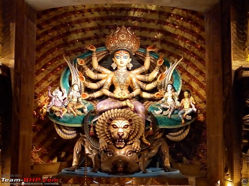 Durga Puja Diaries : A guide to the city with a soul, Kolkata-69add3dd1f9b46259f5a1272847f0909.jpg