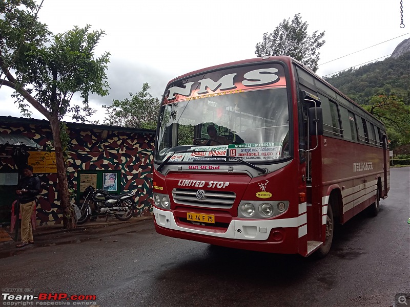 tourist bus in aluva