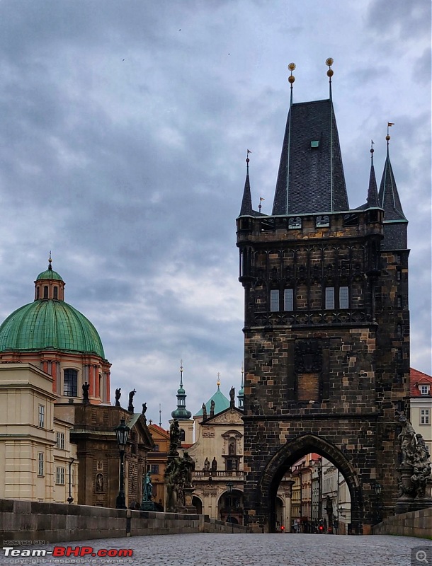 Prague: An early morning stroll in Old Town Square & Charles Bridge-hs31.jpeg