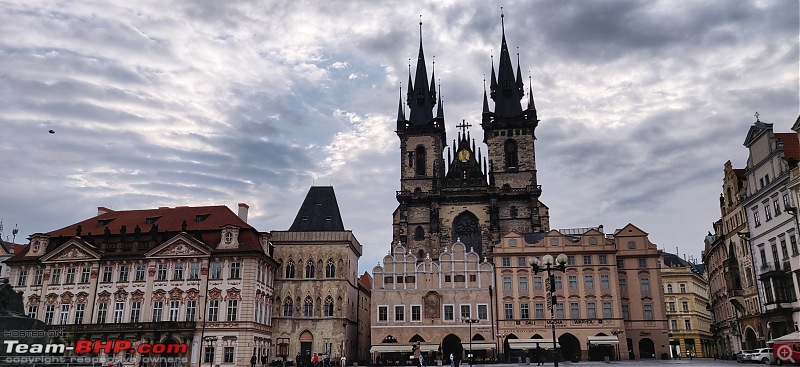 Prague: An early morning stroll in Old Town Square & Charles Bridge-hs6.jpeg