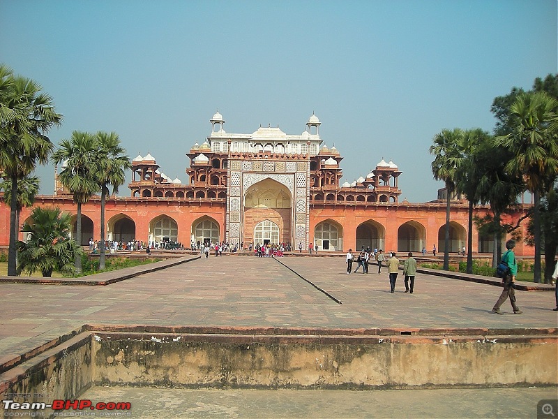 Agra, Fatehpur Sikri & Jhansi in a Maruti 800-r10.jpg