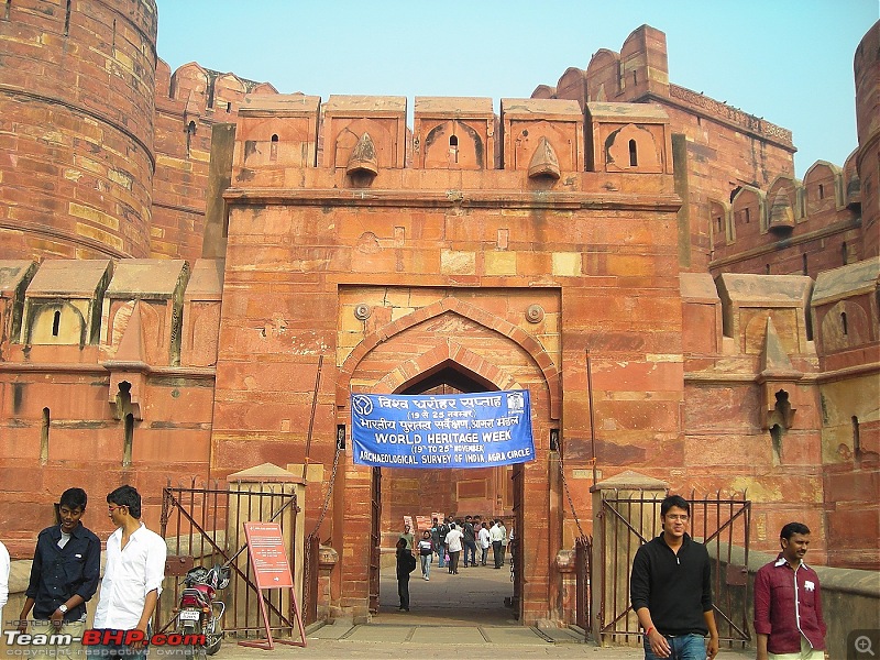 Agra, Fatehpur Sikri & Jhansi in a Maruti 800-2.jpg