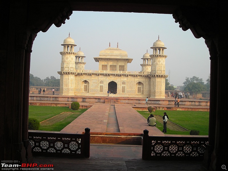 Agra, Fatehpur Sikri & Jhansi in a Maruti 800-4.jpg