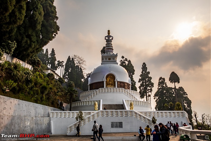 White Sandakphu : Darjeeling & Kangchenjunga-pagoda-1.jpg