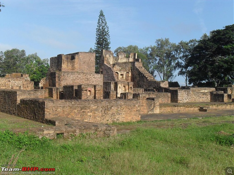 Dudhsagar: Riding through hellish roads to see heavenly beauty-kittur-fort.jpg