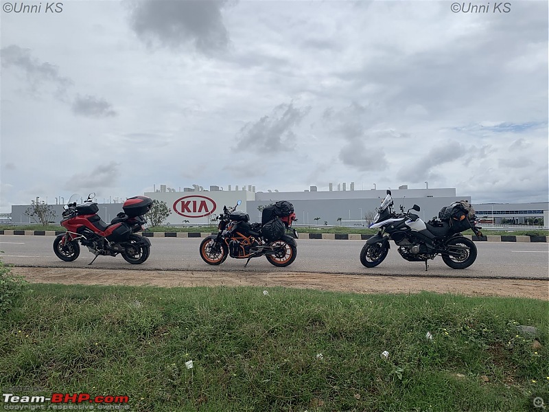 Beaky flies north  Spiti on a Suzuki V-Strom 650 XT-005.jpg