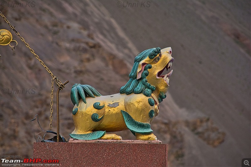 Beaky flies north  Spiti on a Suzuki V-Strom 650 XT-130.jpg