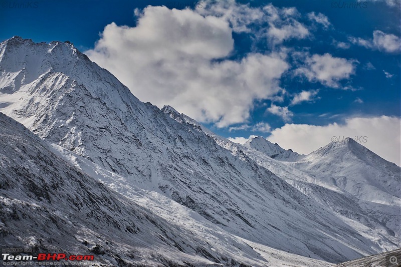 Beaky flies north  Spiti on a Suzuki V-Strom 650 XT-236.jpg