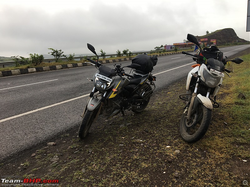 Statue of unity - On two wheels!-img_4333.jpg