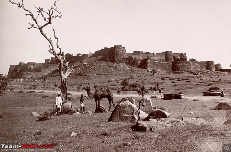 Varsai to Kashi on foot : 1857-59-1857_jhansi_fort2.jpg