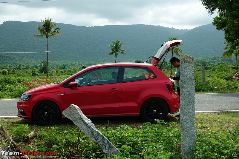 Tranquil River and Beautiful Sunflowers : Cauvery in a Polo GTI-dsc01286.jpg