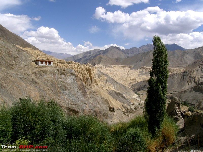 Saying JULAY Bachelor style - Leh 2009-day3-50.jpg