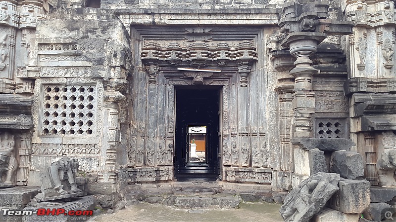 Kopeshwar Temple - The Angry Lord-entrance-looking-outside.jpg