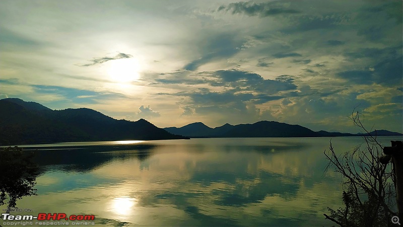Drive to Scenic Massanjore & Serene Shantiniketan. EDIT: 2022 visit updates-12.-dam-hills-side-sunset.jpg