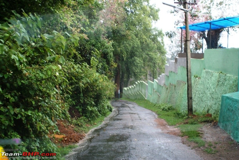 An incredible road trip to Velankanni, Kodaikanal and Ooty-e-shortcut-upperlake-view_it-had-hairpin-curve-too.jpg