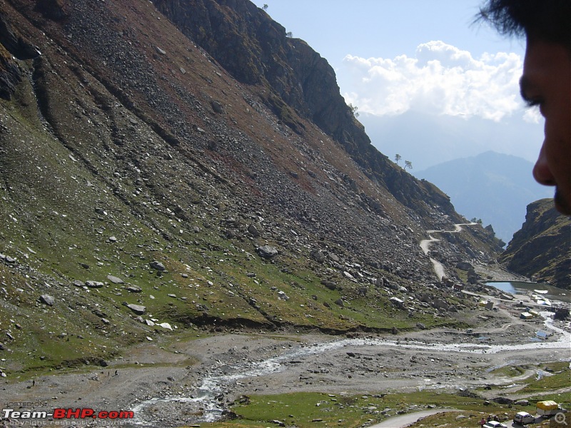 Can't talk right now Ma, busy in a critical meeting - Trip to Rohtang-dscn1399.jpg