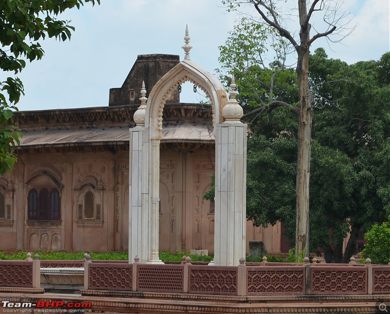 Day Trip to Deeg, Rajasthan-stolen-swing.jpg