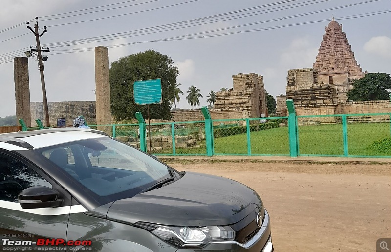 Baloo & I: Reset at an Ashram, and drive into the glorious past of the Chola empire-part6-pic22-baloo-temple-2mp.jpg