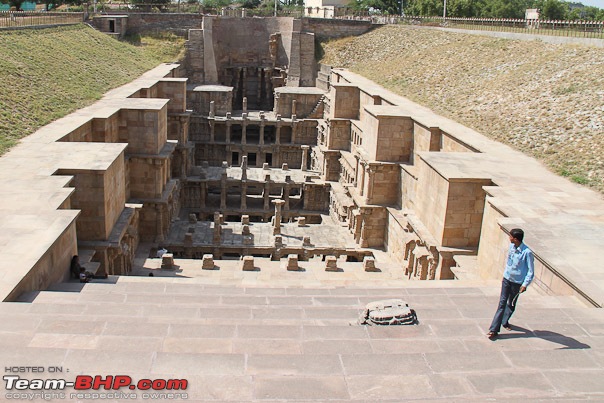 Kutch Kutch Hota Hai - Into Heart Of The Little Rann-rani_ki_vav_top.jpg