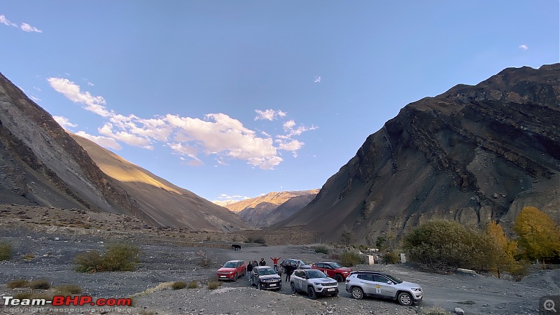 Jeepers' tryst with Spiti Valley-team-jeeper-enroute-tabo.jpg