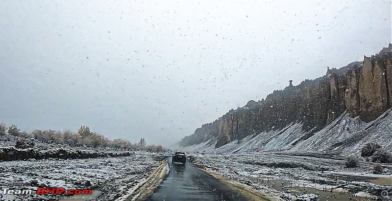 Jeepers' tryst with Spiti Valley-rock-formation-before-kaza.jpg