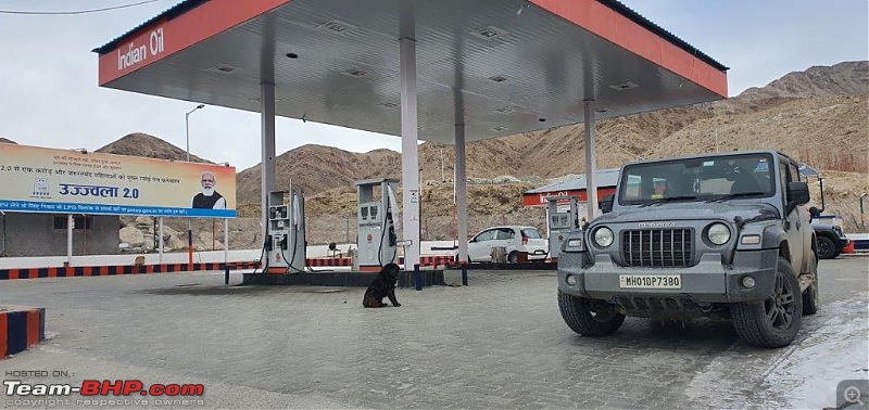 Ladakhi Winter in an Automatic Petrol Thar-20220119_101036.jpg