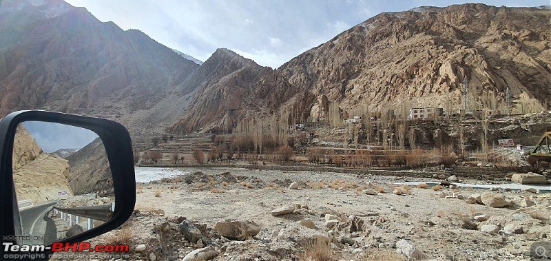 Ladakhi Winter in an Automatic Petrol Thar-20220119_115214.jpg