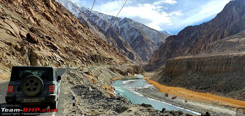 Ladakhi Winter in an Automatic Petrol Thar-20220119_121314.jpg