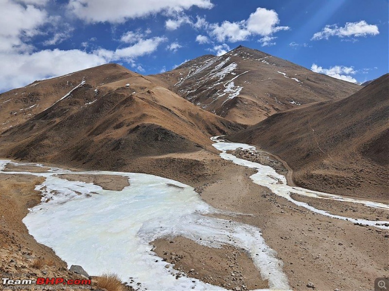 Ladakhi Winter in an Automatic Petrol Thar-20220120_125416.jpg