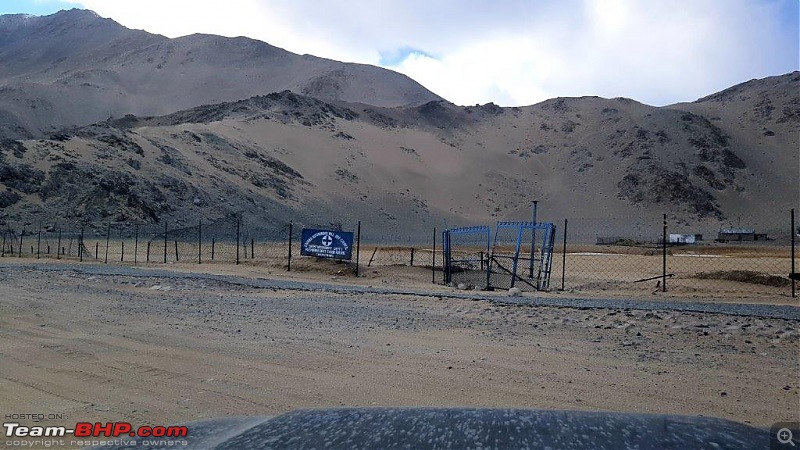 Ladakhi Winter in an Automatic Petrol Thar-20220120_170041.jpg