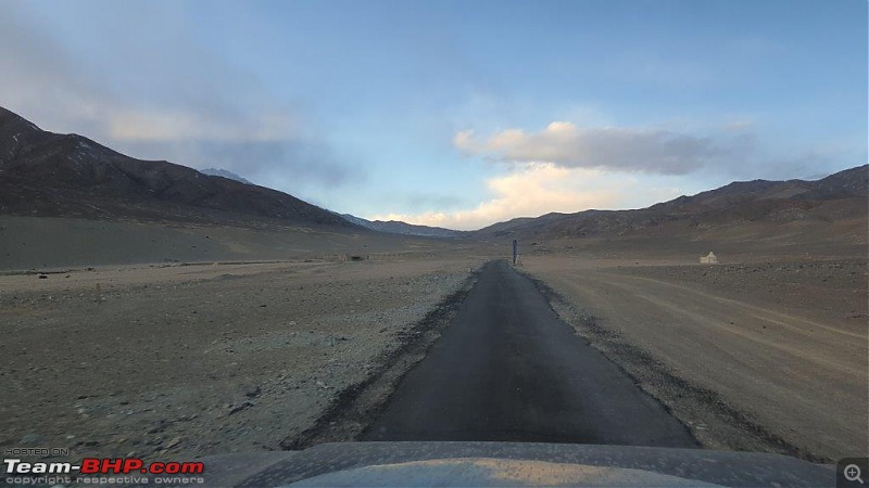 Ladakhi Winter in an Automatic Petrol Thar-20220120_171822.jpg
