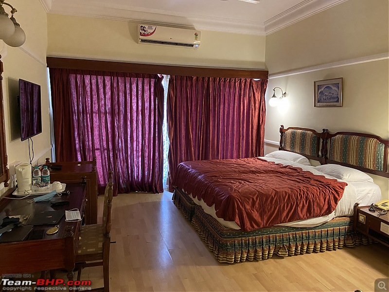 Weekend drive to Ranganathittu Bird Sanctuary and Lalitha Mahal Palace Hotel-room.jpg