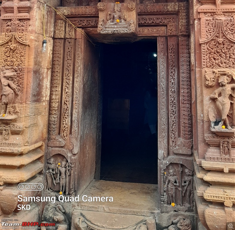 Zoomcar’ing in ‘Golden Triangle’ of Odisha, the soul of Incredible India-od-trip-part1-pic26-closer-look-door-frame.jpg