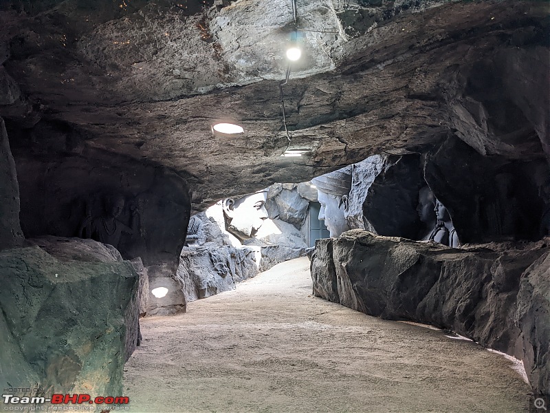 Visit to Sant Darshan Museum, Hadshi-cave-interior-2.jpg