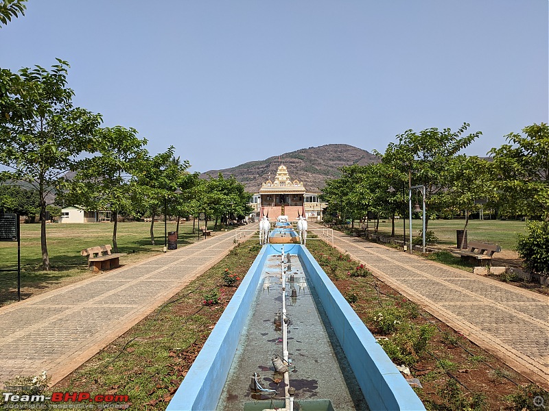Visit to Sant Darshan Museum, Hadshi-temple.jpg